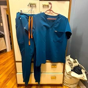 Deep Reef M/L Figs Set